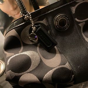 Authentic Coach shoulder bag